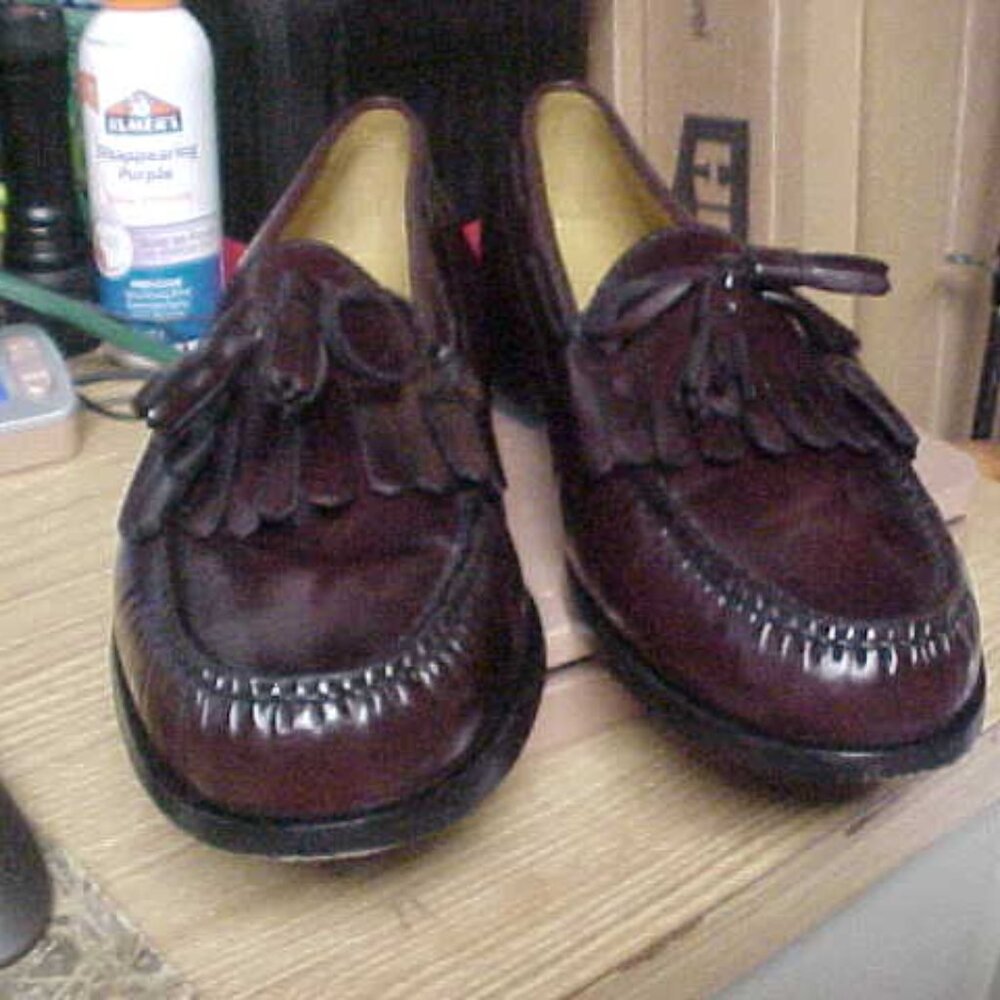 Cole Hahn Mens 10d Tassle Loafer